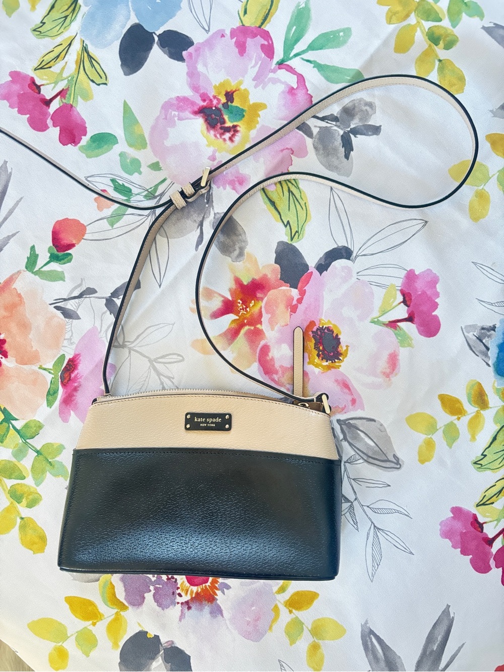 kate spade Two-Tone Black and Cream Pebbled Leather Crossbody